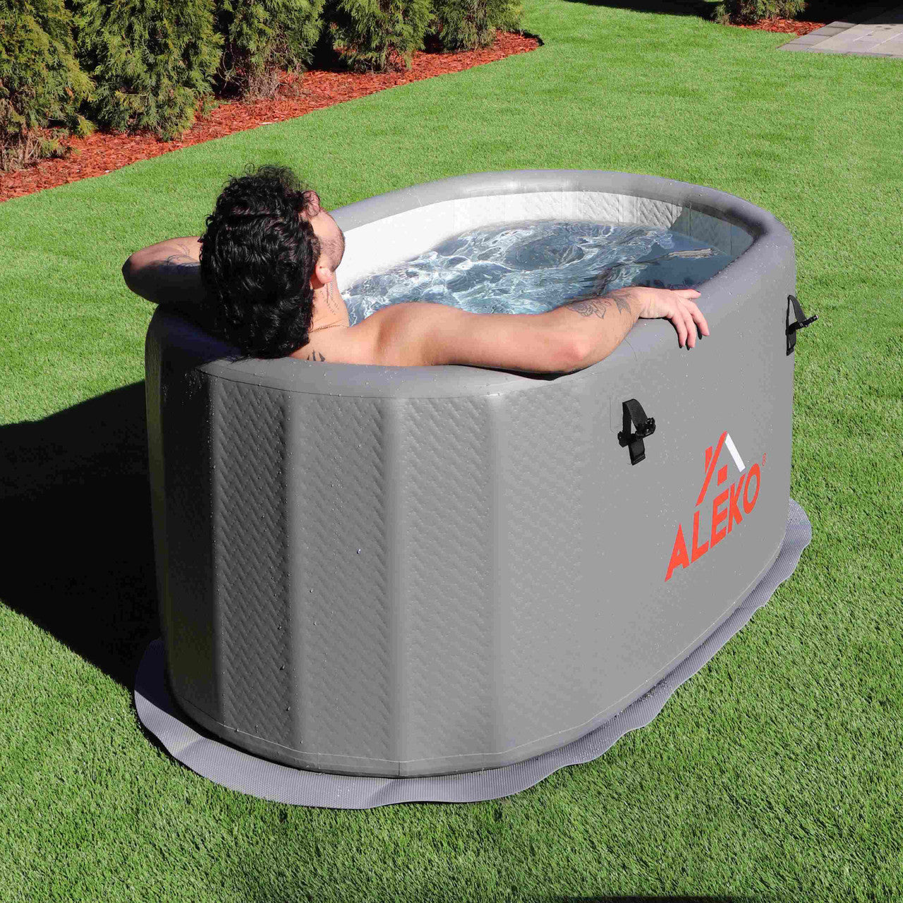 Inflatable Cold Plunge with Locking Lid and Carry Bag
