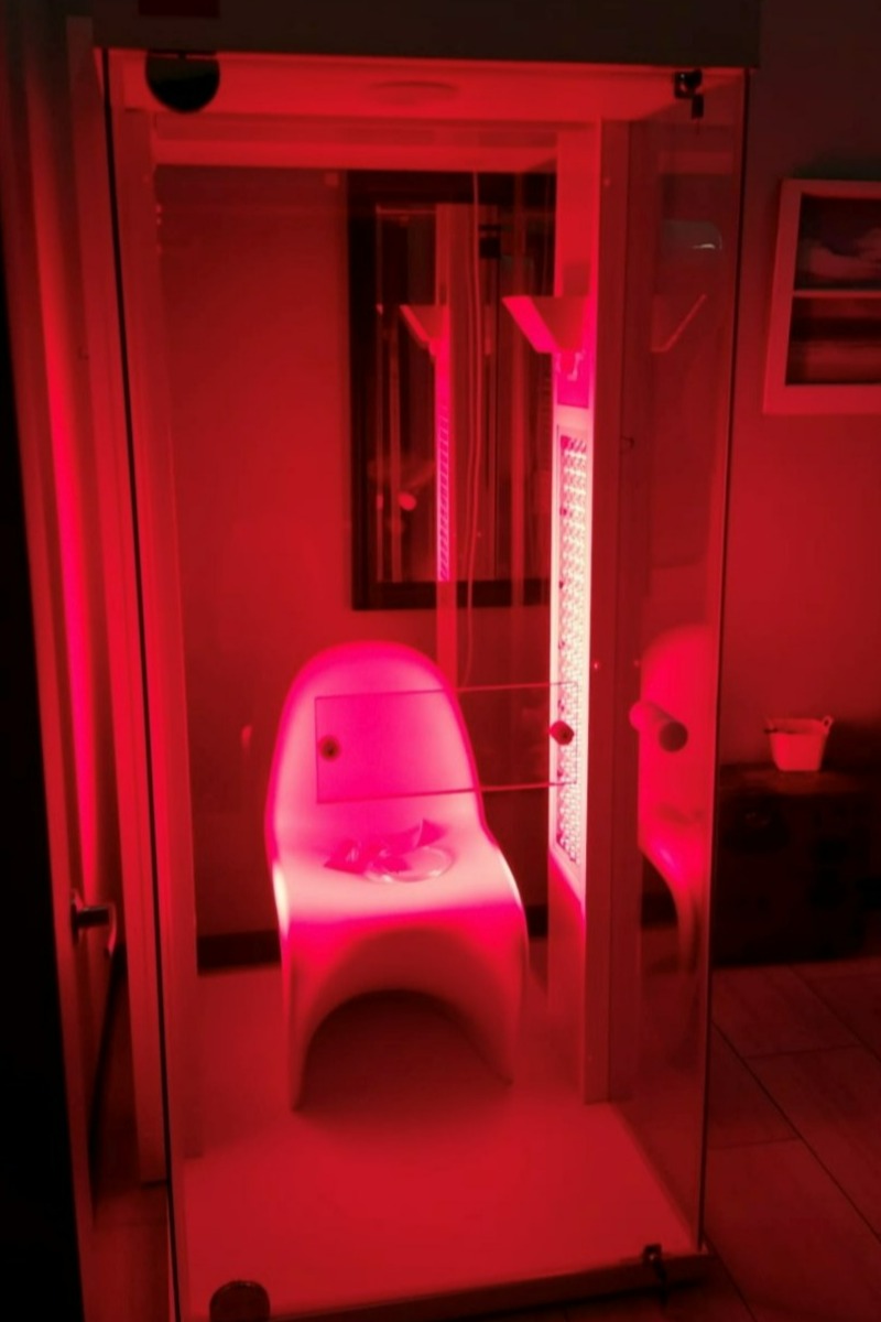 Vitality Booth™ Plus Small / 1 Person Red Light Therapy Booth