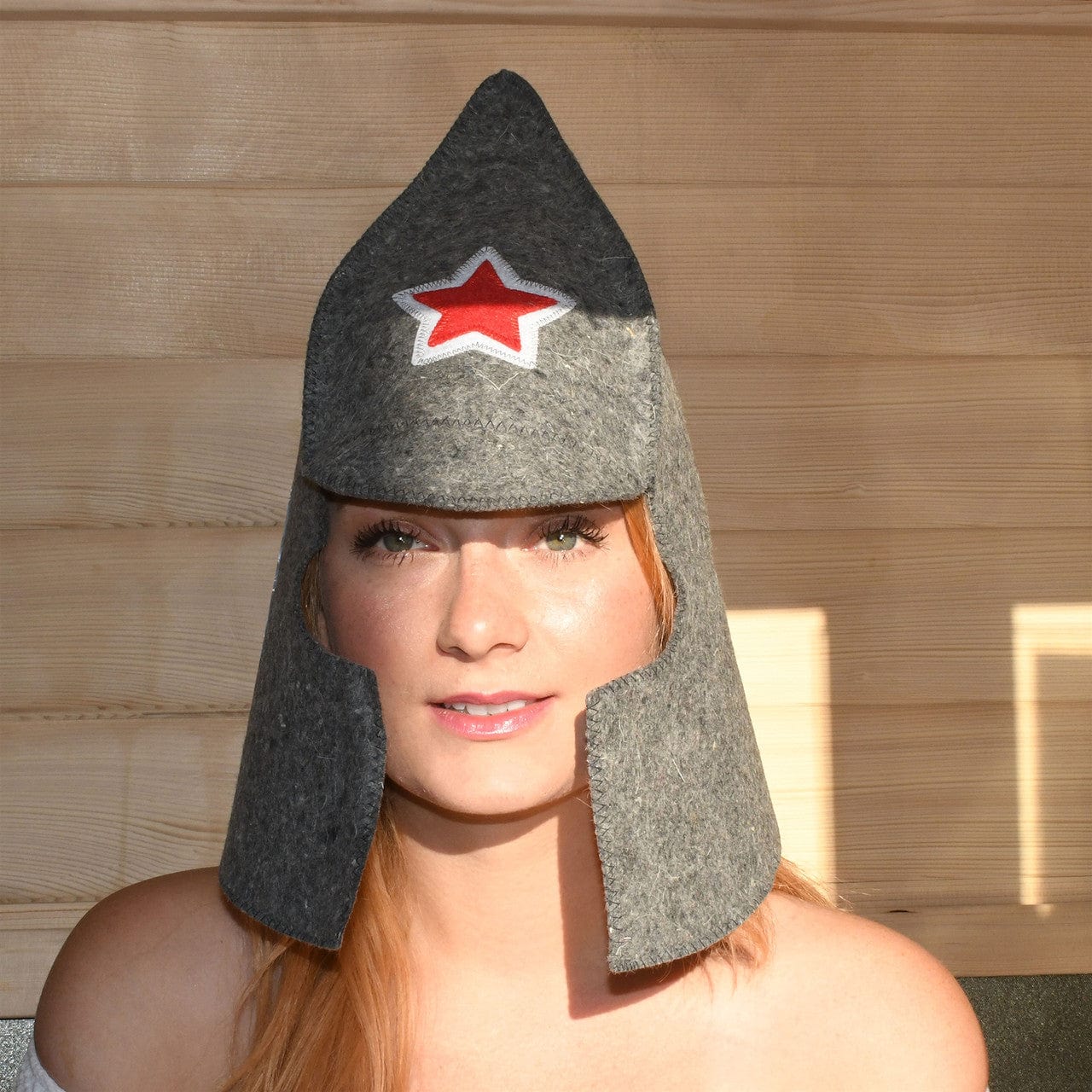 Aleko SH02-AP Natural Sheep Wool Traditional Sauna Hat - Unisex - Charcoal with Embroidered Star