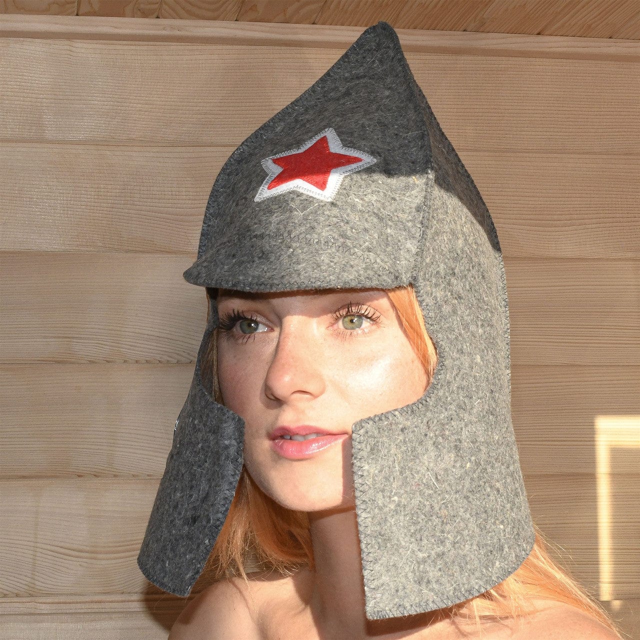 Aleko SH02-AP Natural Sheep Wool Traditional Sauna Hat - Unisex - Charcoal with Embroidered Star