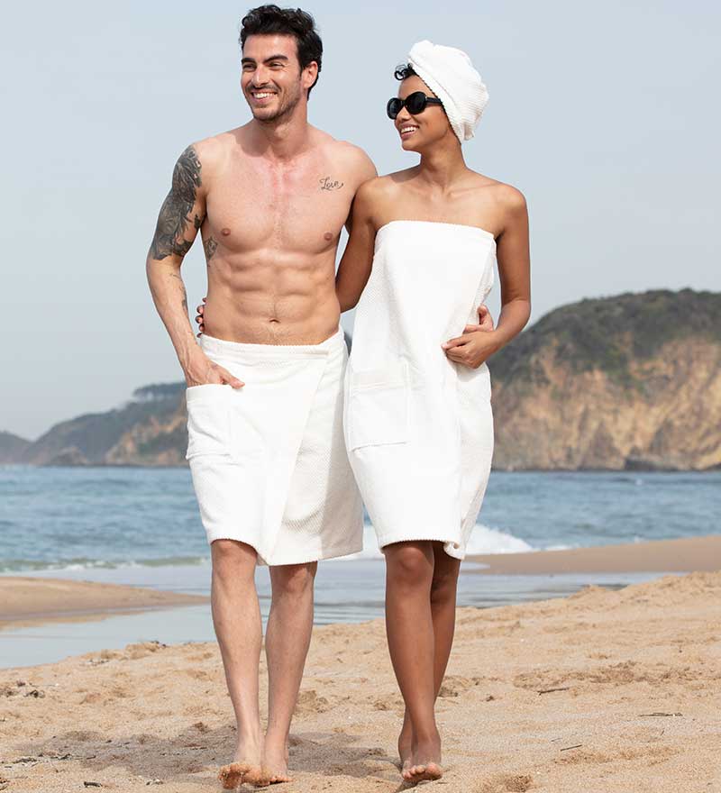 https://esteamedsaunas.com/cdn/shop/files/seyante-towel-wrap-women-s-turkish-cotton-towel-wrap-esteamedsaunas-com-32643942908081.jpg?v=1701314224&width=1445