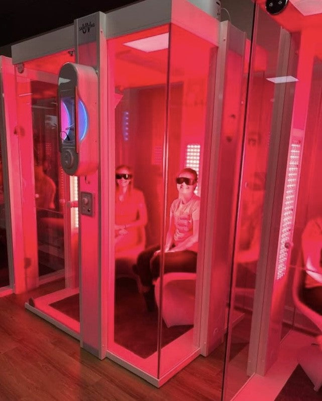 Vitality Booth™ Plus Medium / 2 Person Red Light Therapy Booth ...